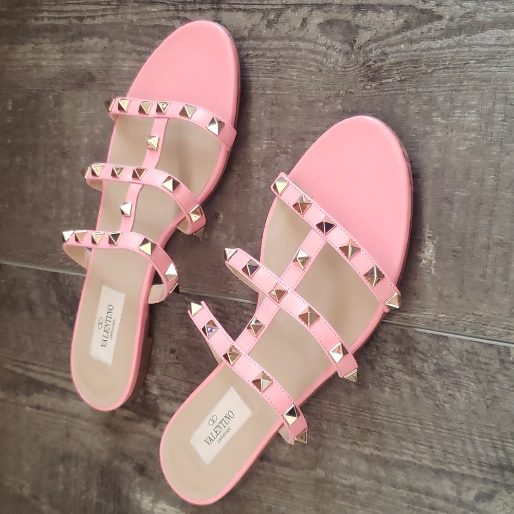 Valentino Garavani Rockstud Leather sandals NWOT